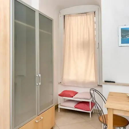 A23 - Monolocale In Centro Sx Apartamento